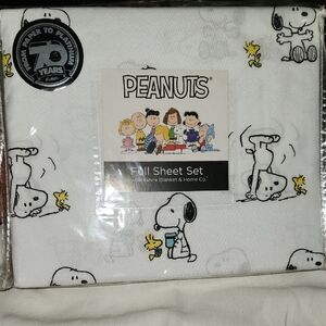 NWT Peanuts Snoopy and Woodstock Full Sheet Set - Black and Yellow